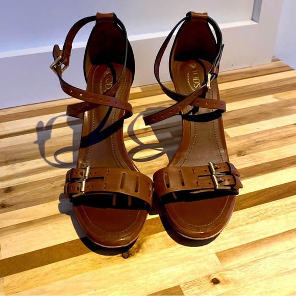 Tod’s Brown leather sandal heel, size 7.5 - Picture 1 of 6